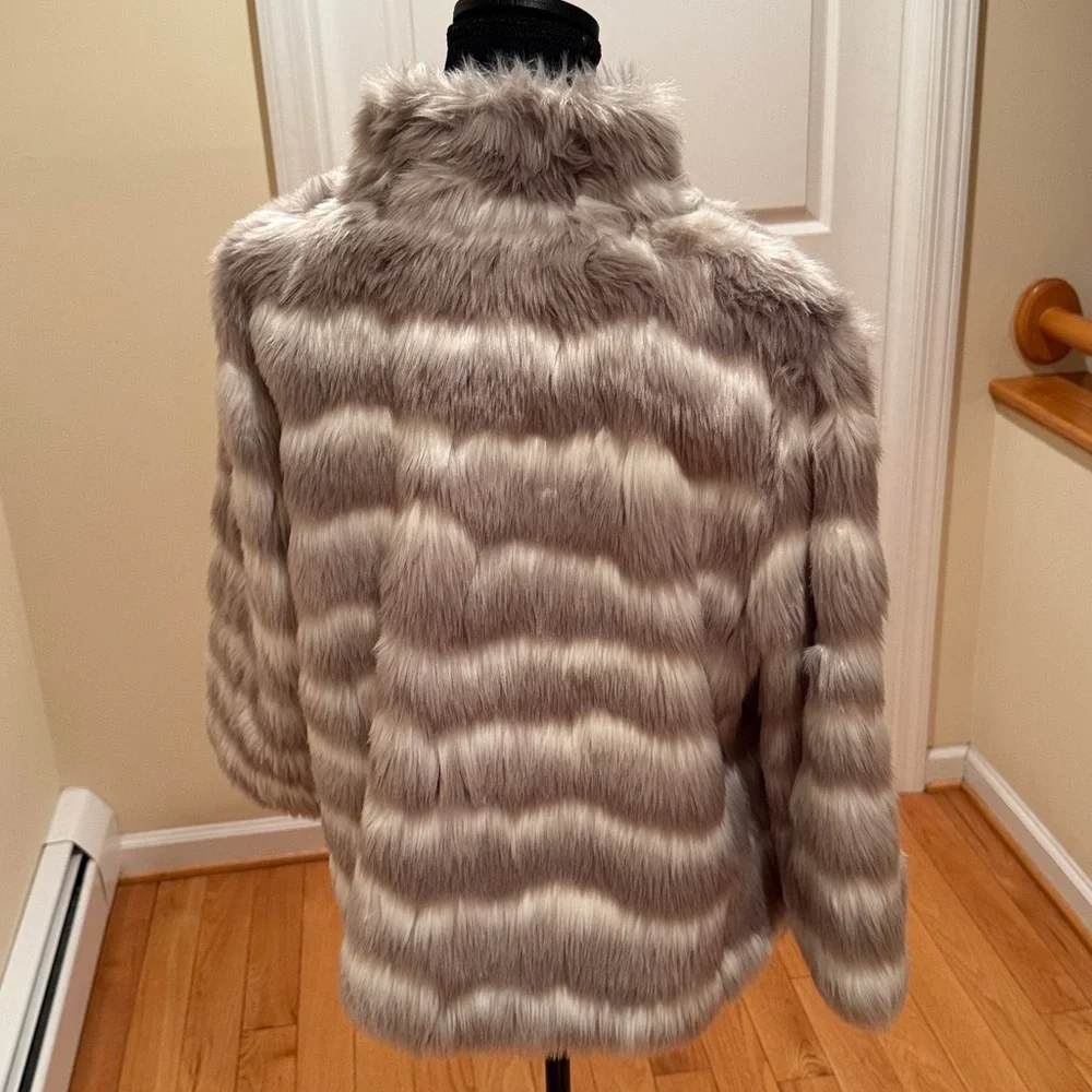 Tahari Girls 10 Faux Fur Striped Jacket - Cream Gray